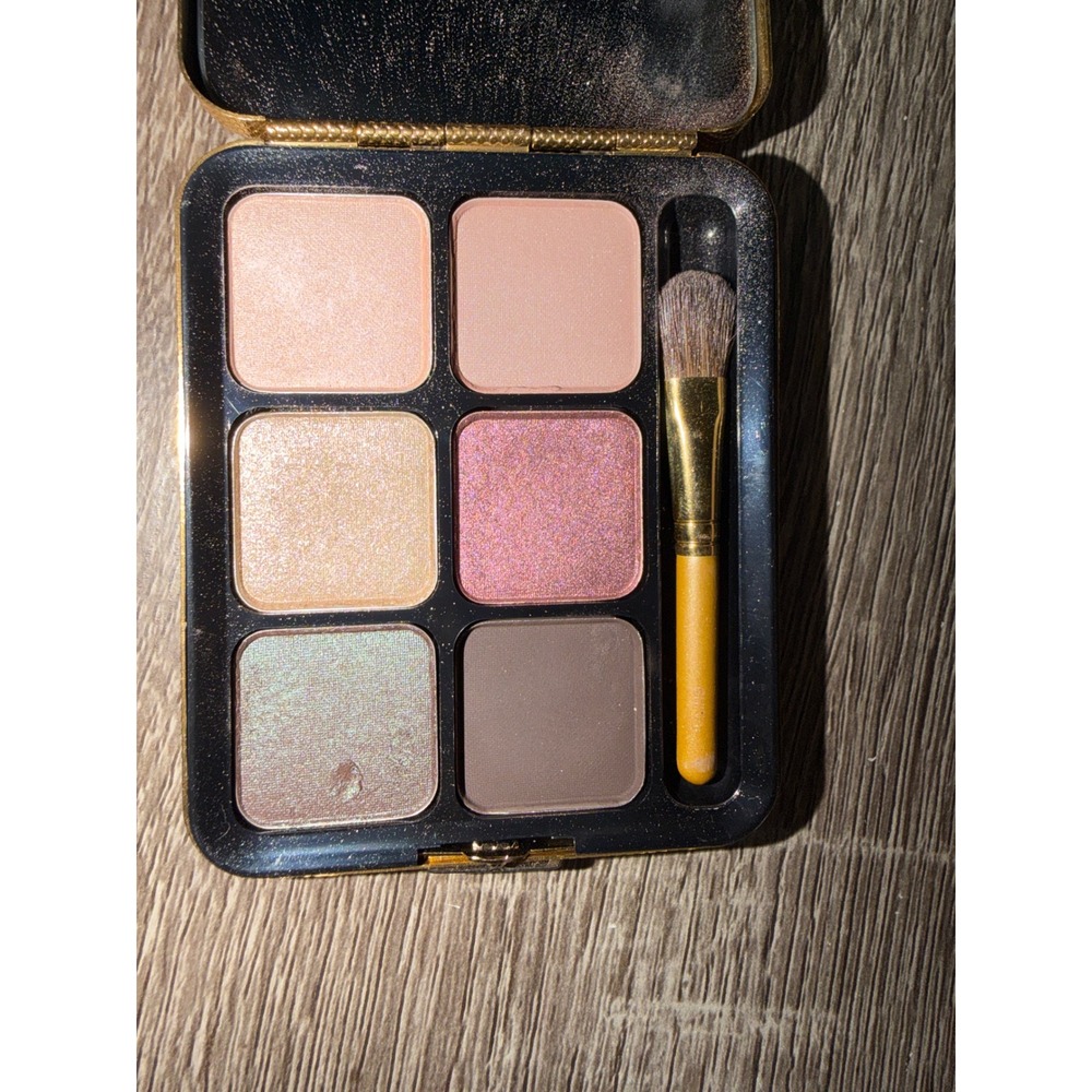 MAC Royal Assets 6 Warm Eyes Eyeshadow Palette Gold Compact Limited edition